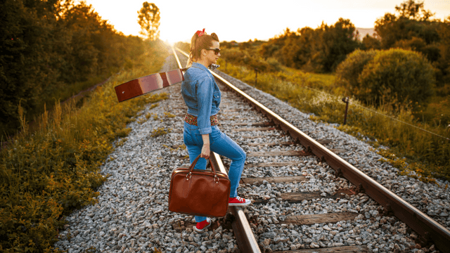 「{持;も}っていく」と「{連;つ}れていく」の{違;ちが}いとは？