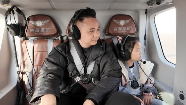 <ruby ><rb><span class="unknown" word="中国">中国</span></rb><rt>ちゅうごく</rt></ruby><span class="" word="の">の</span><ruby ><rb><span class="unknown" word="春節">春節</span></rb><rt>しゅんせつ</rt></ruby><span class="" word="、">、</span><span class="jlpt-n2" word="ヘリコプター">ヘリコプター</span><span class="" word="で">で</span><ruby ><rb><span class="unknown" word="帰省">帰省</span></rb><rt>きせい</rt></ruby><span class="" word="す">す</span><span class="" word="る">る</span><ruby ><rb><span class="jlpt-n5" word="人">人</span></rb><rt>ひと</rt></ruby><span class="" word="が">が</span><ruby ><rb><span class="" word="増">増</span></rb><rt>ふ</rt></ruby><span class="" word="え">え</span><span class="" word="る">る</span>