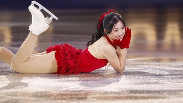 <ruby ><rb><span class="" word="新">新</span></rb><rt>あたら</rt></ruby><span class="" word="し">し</span><span class="" word="い">い</span><ruby ><rb><span class="jlpt-n3" word="氷">氷</span></rb><rt>こおり</rt></ruby><span class="" word="の">の</span><ruby ><rb><span class="unknown" word="妖精">妖精</span></rb><rt>ようせい</rt></ruby><span class="" word="・">・</span><ruby ><rb><span class="unknown" word="中井">中井</span></rb><rt>なかい</rt></ruby><ruby ><rb><span class="unknown" word="亜美">亜美</span></rb><rt>あみ</rt></ruby><span class="jlpt-n1" word="さん">さん</span><span class="" word="、">、</span><ruby ><rb><span class="jlpt-n4" word="世界">世界</span></rb><rt>せかい</rt></ruby><span class="" word="で">で</span><ruby ><rb><span class="jlpt-n3" word="人気">人気</span></rb><rt>にんき</rt></ruby><span class="" word="に">に</span>