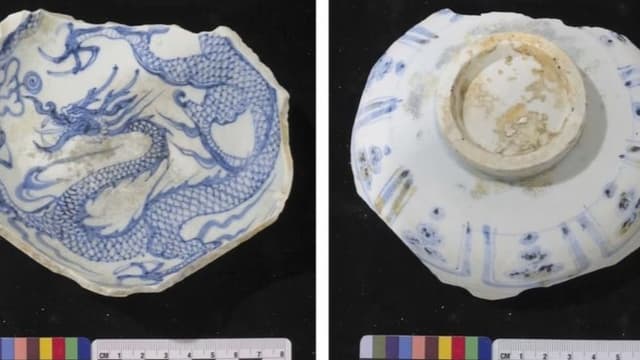 <ruby ><rb><span class="jlpt-n3" word="元">元</span><span class="jlpt-n1" word="代">代</span></rb><rt>げんだい</rt></ruby><ruby ><rb><span class="jlpt-n1" word="磁器">磁器</span></rb><rt>じき</rt></ruby><span class="" word="の">の</span><ruby ><rb><span class="unknown" word="大">大</span><span class="jlpt-n1" word="規模">規模</span></rb><rt>だいきぼ</rt></ruby><span class="" word="発">発</span><ruby ><rb><span class="" word="見">見</span></rb><rt>けん</rt></ruby>